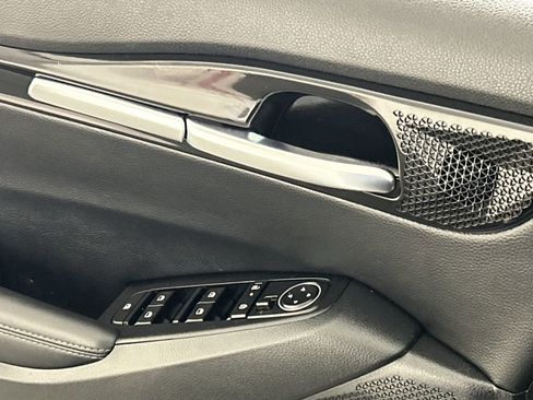 Used 2024 Kia Seltos EX image 19