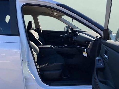 New 2026 Nissan Rogue SV AWD/4WD image 27