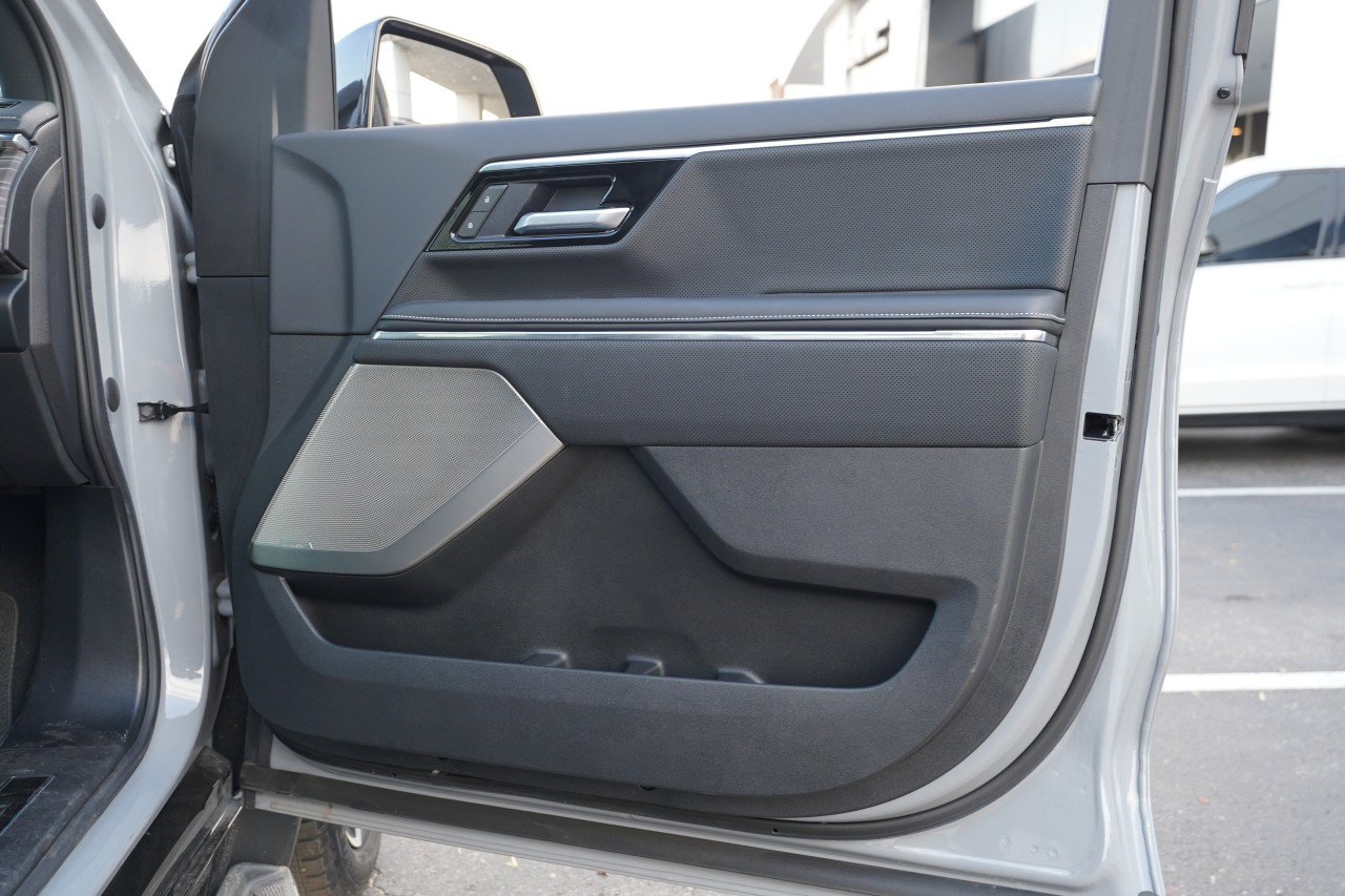 Certified 2025 GMC Sierra EV Denali AWD/4WD image 26