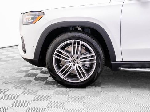 New 2026 Mercedes-Benz GLS 450 4MATIC image 36