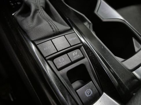 Certified 2025 Toyota Camry LE FWD image 31