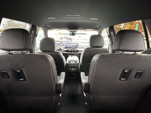 New 2026 Buick Enclave Preferred w/ Power Package image 32