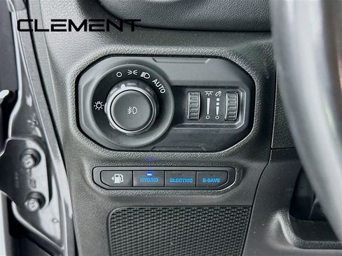 Used 2022 Jeep Wrangler Unlimited Rubicon 4xe w/ Dual Top Group AWD/4WD image 14