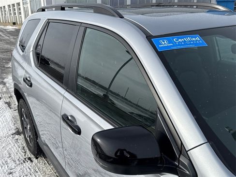 Certified 2025 Honda Pilot TrailSport image 12