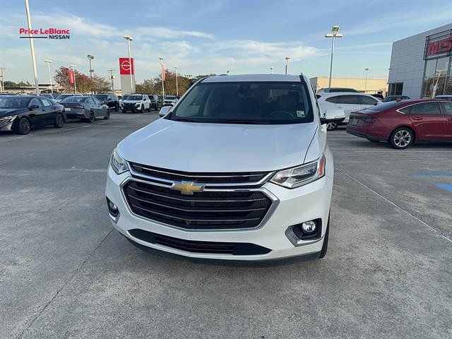 Used 2020 Chevrolet Traverse Premier FWD image 3