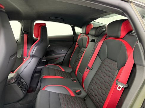 Used 2023 Audi RS e-tron GT image 15