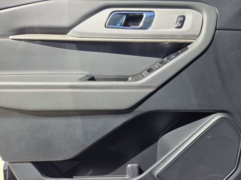 New 2026 Ford Explorer Active RWD image 21