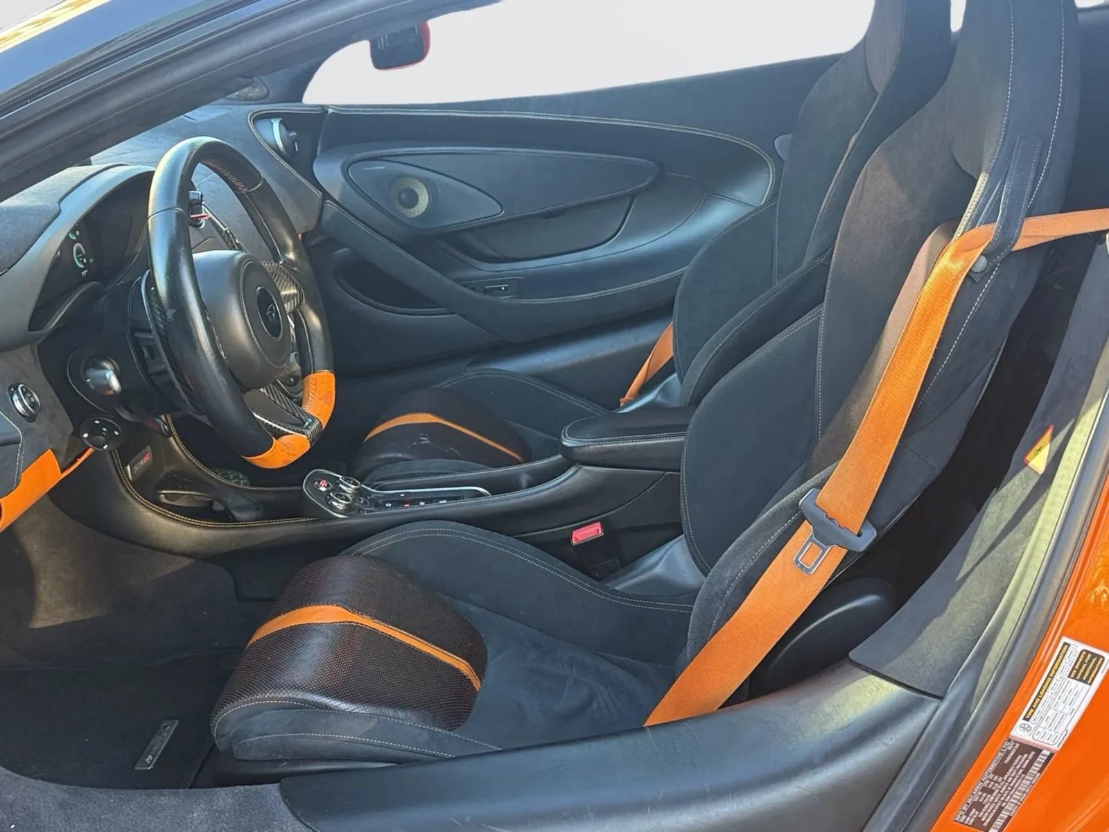 Used 2017 McLaren 570S Coupe RWD image 3