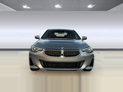 Used 2026 BMW 230i xDrive Coupe w/ Premium Package AWD/4WD image 5