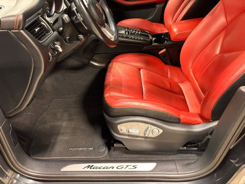 Used 2017 Porsche Macan GTS image 5