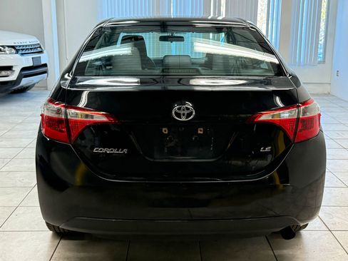 Used 2015 Toyota Corolla LE image 8