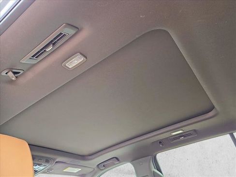 Used 2025 Cadillac Escalade Premium Luxury w/ LPO, Floor Liner Package AWD/4WD image 19