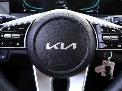 Used 2026 Kia Seltos LX AWD/4WD image 30