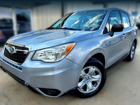 Used 2014 Subaru Forester 2.5i AWD/4WD image 2