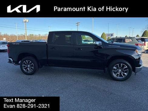 Used 2023 Chevrolet Silverado 1500 LT AWD/4WD image 8