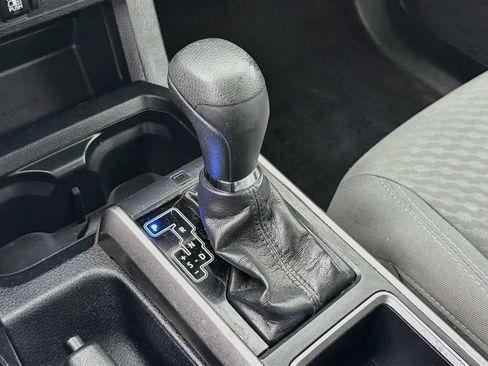 Used 2020 Toyota Tacoma SR5 RWD image 20