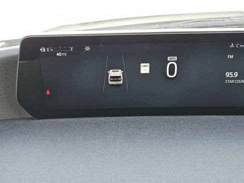 New 2025 Ford Expedition Active image 19