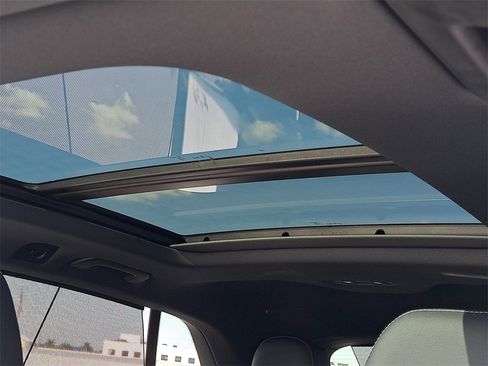 New 2026 Audi Q8 Premium Plus image 16