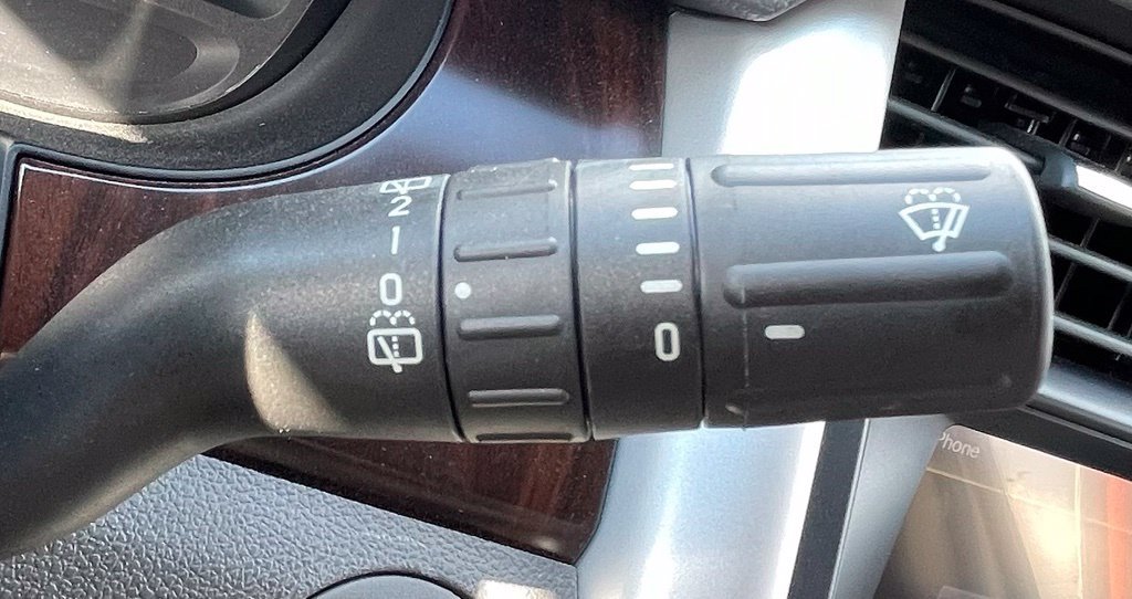 Used 2011 Ford Edge Limited w/ 301A Rapid Spec Order Code FWD image 22