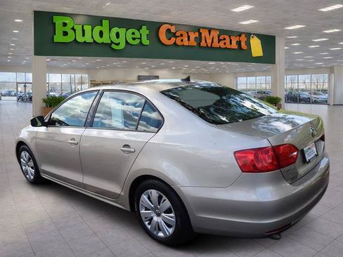 Used 2014 Volkswagen Jetta SE FWD image 4