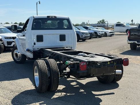New 2026 RAM 5500 4x4 Regular Cab image 11