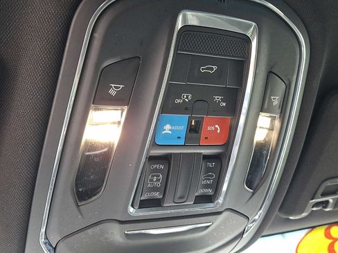 Certified 2023 Jeep Grand Cherokee L Laredo AWD/4WD image 27