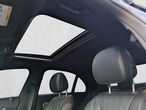 Used 2017 Mercedes-Benz E 300 image 16