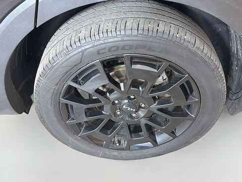 Used 2022 Kia Telluride EX w/ EX Premium Package AWD/4WD image 23