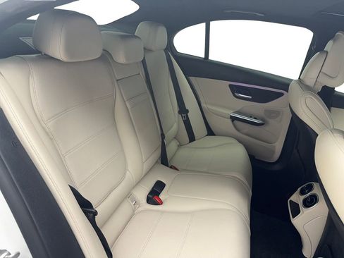 Used 2024 Mercedes-Benz C 300 Sedan image 28