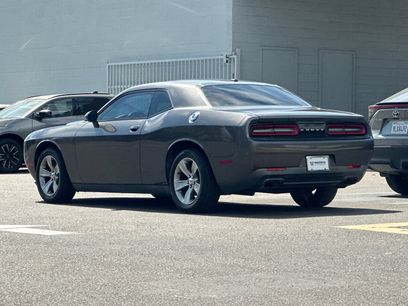 Used 2015 Dodge Challenger SXT