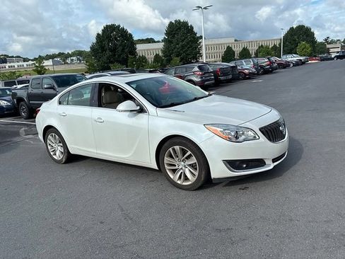 Used 2016 Buick Regal Premium w/ Driver Confidence Package #1 AWD/4WD image 3