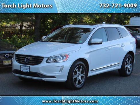 Used 2015 Volvo XC60 T6 AWD/4WD image 1