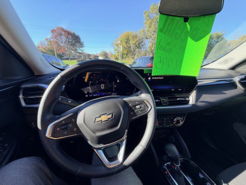 Used 2024 Chevrolet TrailBlazer LT w/ LT Cold Weather Package AWD/4WD image 11