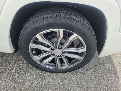 Used 2020 GMC Terrain Denali w/ Denali Premium Package image 8