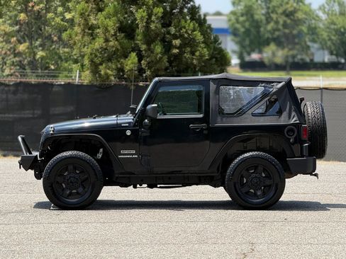 Used 2013 Jeep Wrangler Sport AWD/4WD image 8