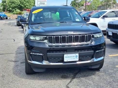 Used 2023 Jeep Grand Cherokee L Limited AWD/4WD image 37