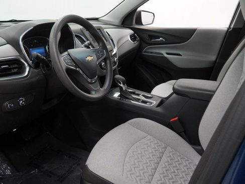 Used 2024 Chevrolet Equinox LS w/ LS Convenience Package FWD image 17