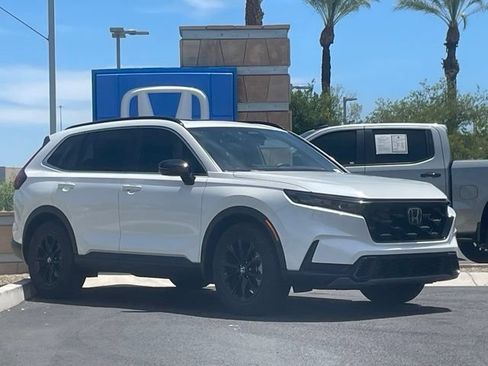 Used 2025 Honda CR-V Sport image 3