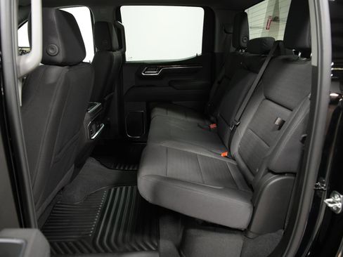 New 2026 GMC Sierra 1500 Elevation image 16