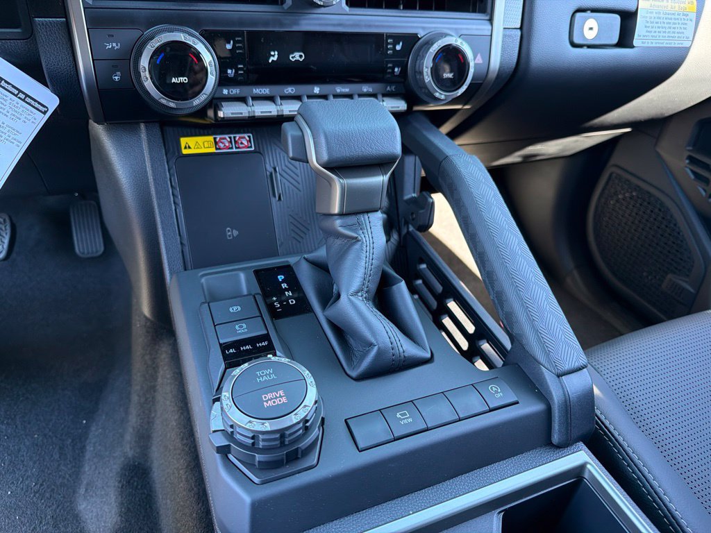 New 2026 Toyota 4Runner Limited AWD/4WD image 15