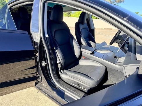 Used 2024 Tesla Model 3 Standard Range RWD image 25