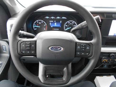 Used 2024 Ford F550 2WD Regular Cab Super Duty image 23