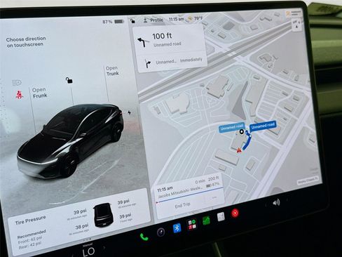 Used 2026 Tesla Model Y 2WD image 11