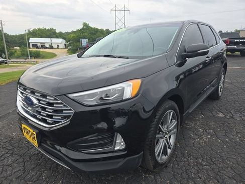 Used 2024 Ford Edge Titanium w/ Equipment Group 301A AWD/4WD image 3