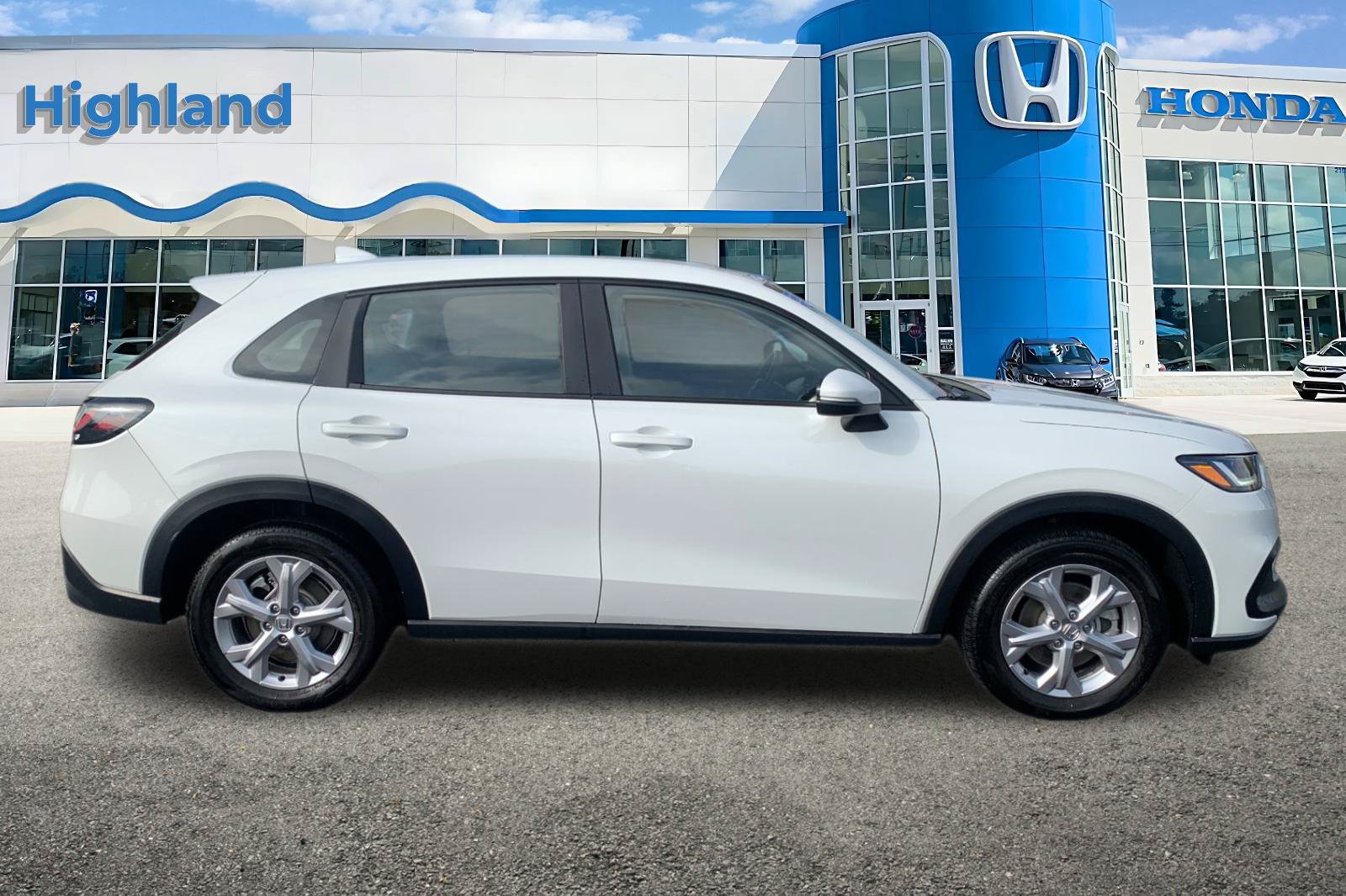 Used 2024 Honda HR-V LX image 6