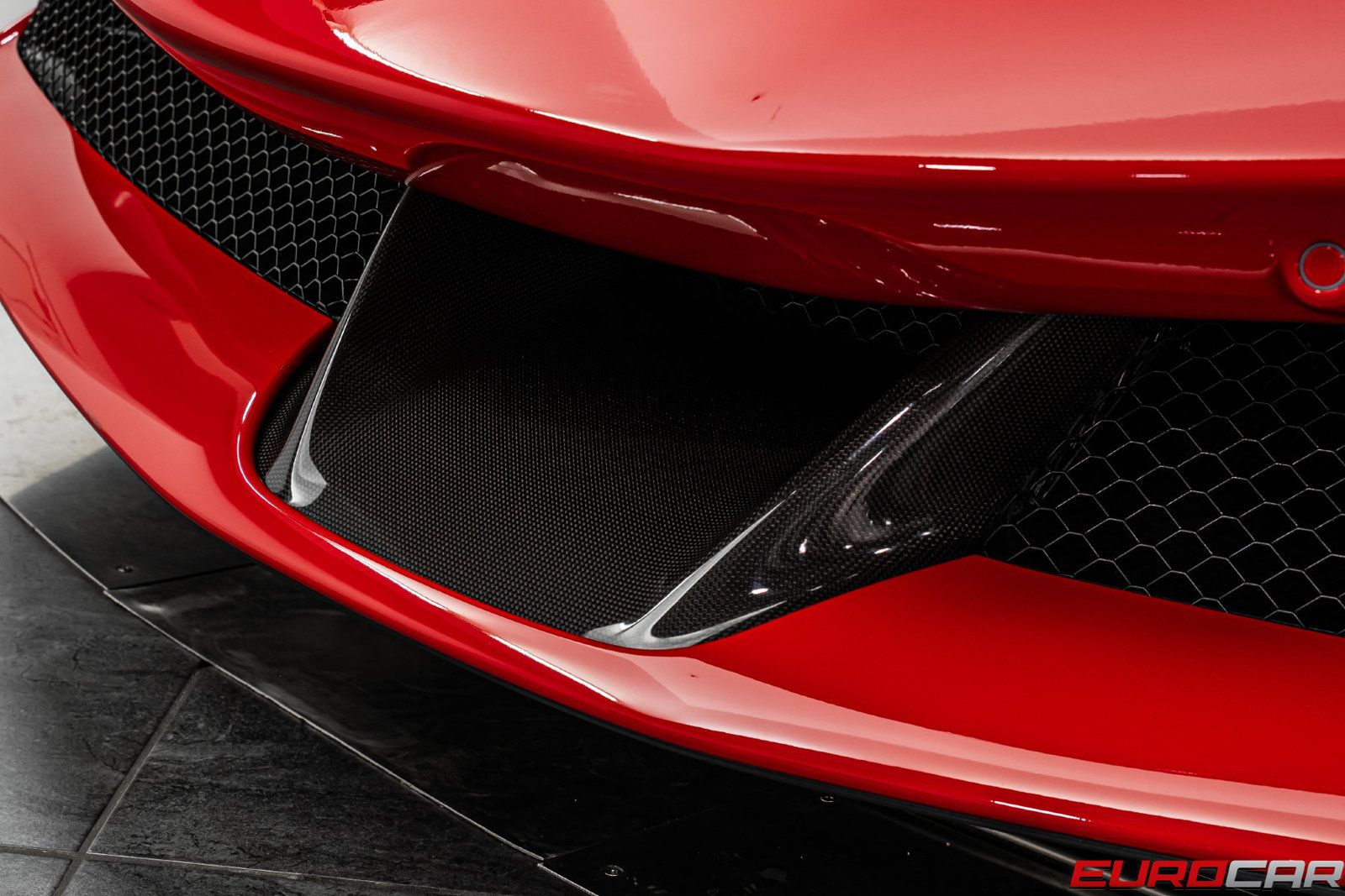 Used 2021 Ferrari SF90 Stradale AWD/4WD image 13
