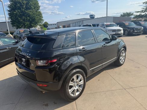 Used 2017 Land Rover Range Rover Evoque SE AWD/4WD image 6