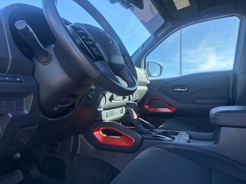 Used 2024 Nissan Frontier Pro-X w/ Tow Package image 38