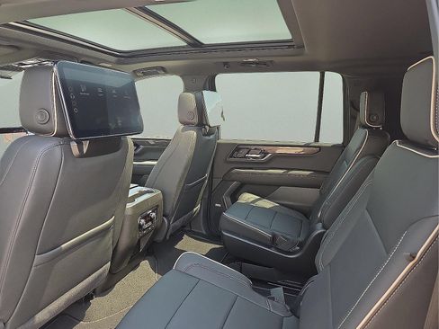 Used 2026 GMC Yukon XL Elevation w/ Elevation Premium Package AWD/4WD image 20
