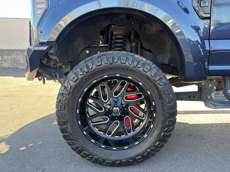 Used 2019 Ford F250 Lariat w/ Lariat Ultimate Package AWD/4WD image 8